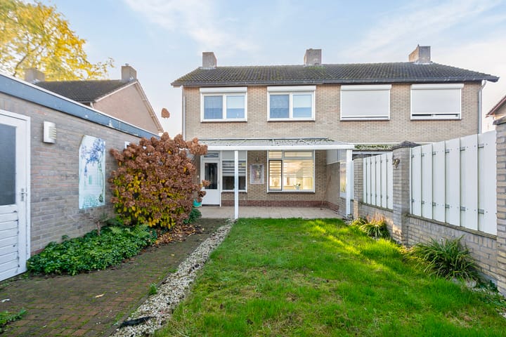 Foto 15 van Klaproosstraat 27