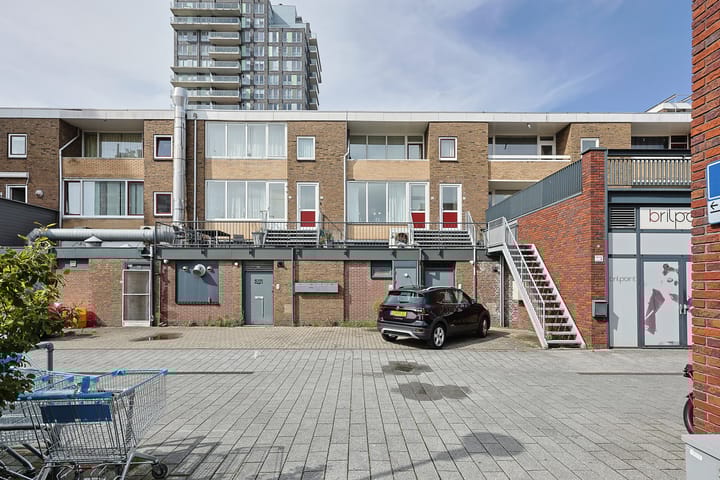 Foto 3 van Frank Sinatraplein 8