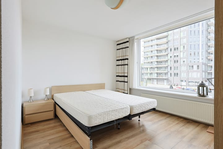 Foto 17 van Frank Sinatraplein 8