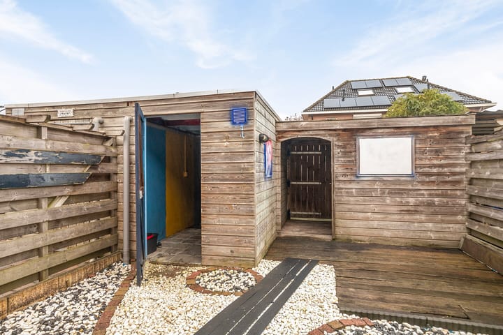 Photo 27 of Vogelwikke 42