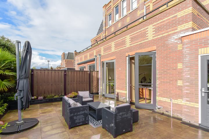 Foto 21 van Thomas Mannsingel 88