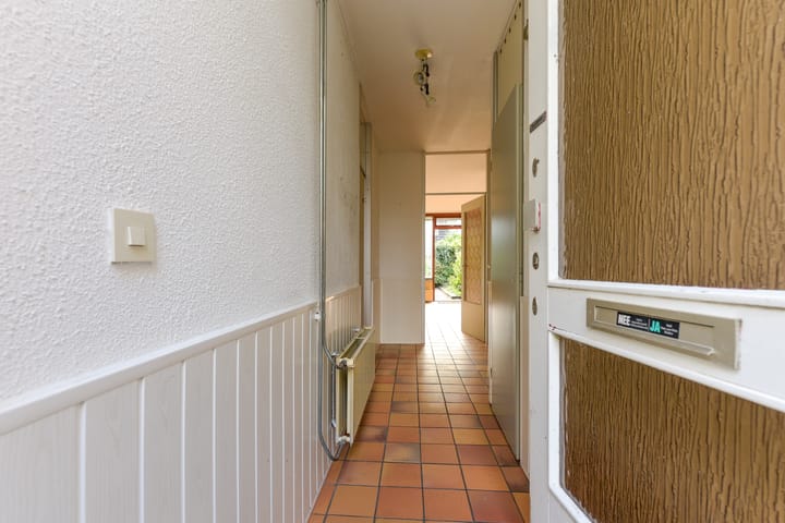 Photo 8 of Folke Bernadottestraat 44