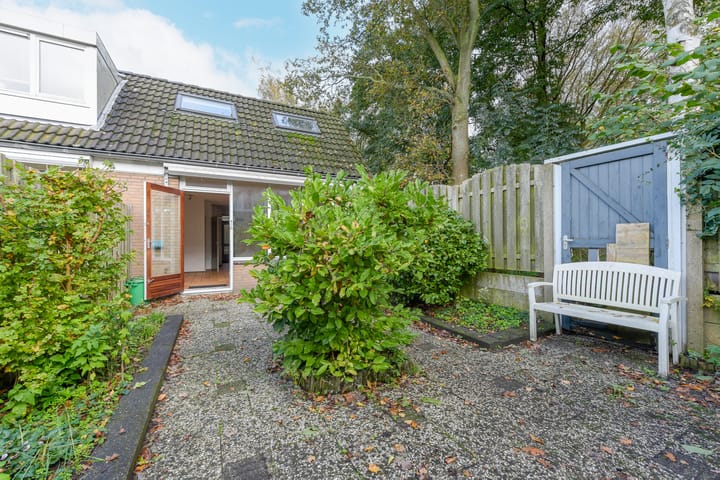 Photo 17 of Folke Bernadottestraat 44