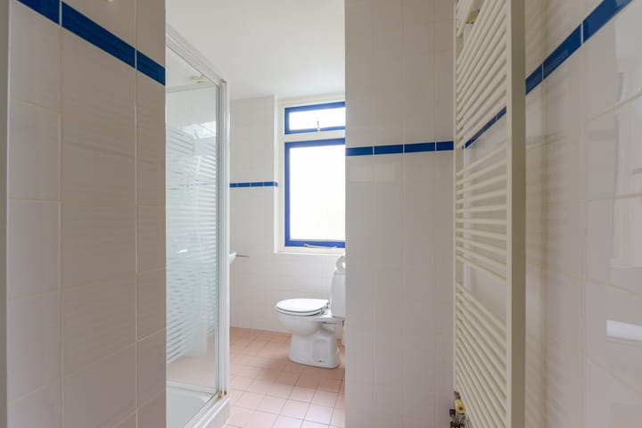 Photo 28 of Folke Bernadottestraat 44