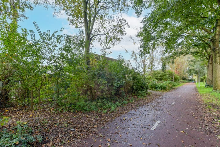 Photo 34 of Folke Bernadottestraat 44