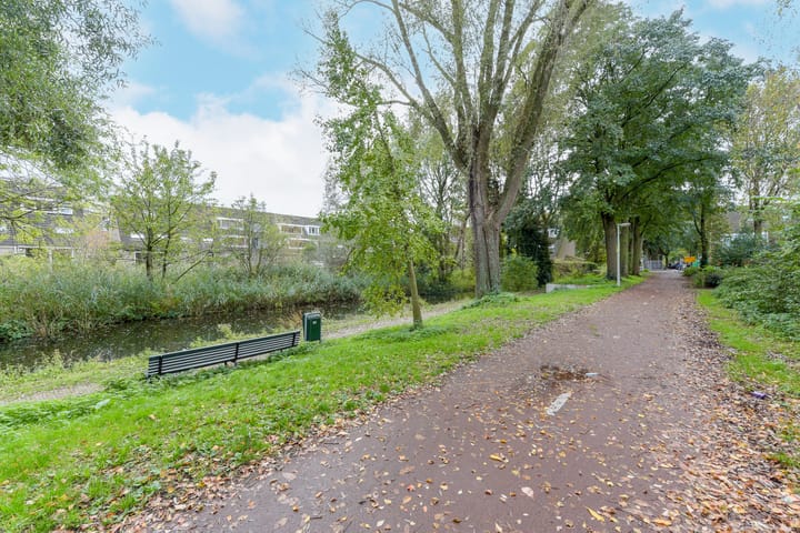 Photo 36 of Folke Bernadottestraat 44