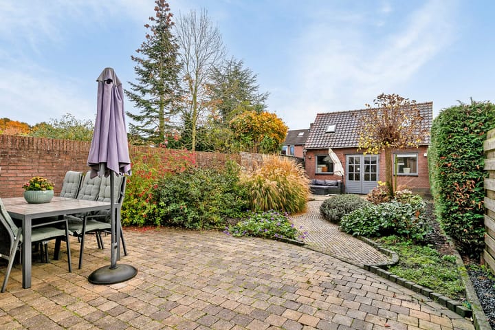 Foto 35 van Steenbergseweg 27