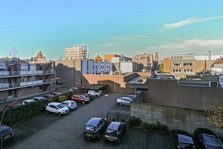 Foto 28 van Parallelweg 19