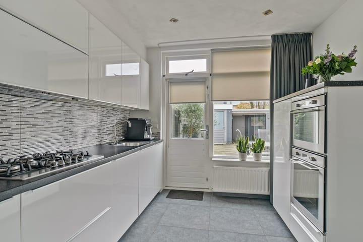 Foto 5 van Anjelierstraat 4