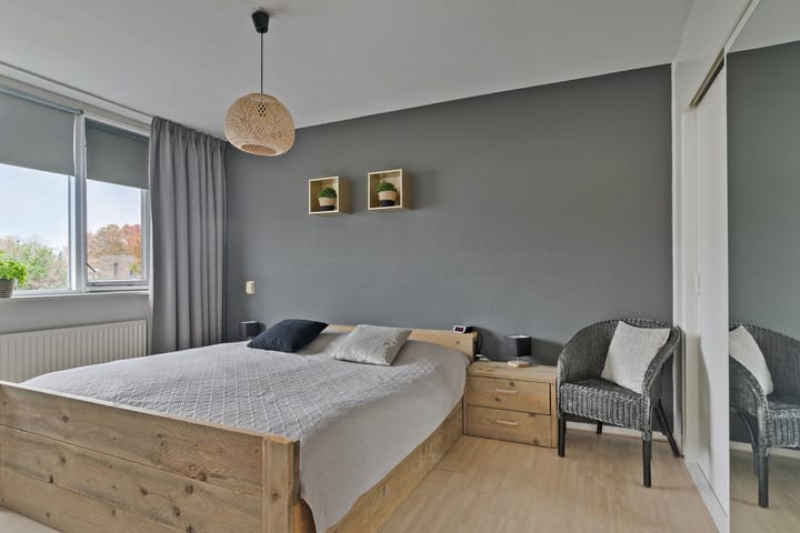 Foto 8 van Anjelierstraat 4