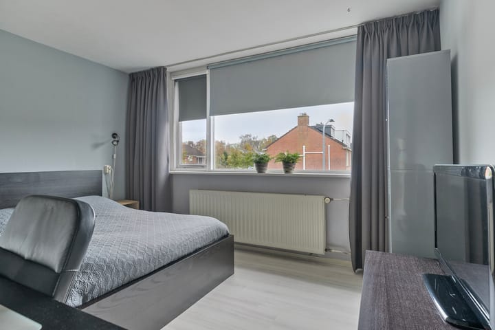 Foto 10 van Anjelierstraat 4