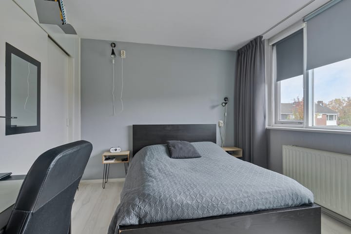 Foto 11 van Anjelierstraat 4