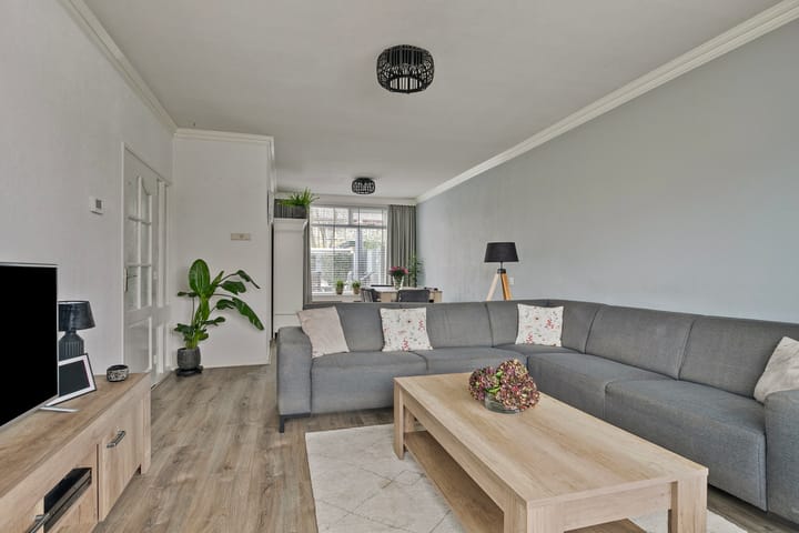 Foto 3 van Anjelierstraat 4