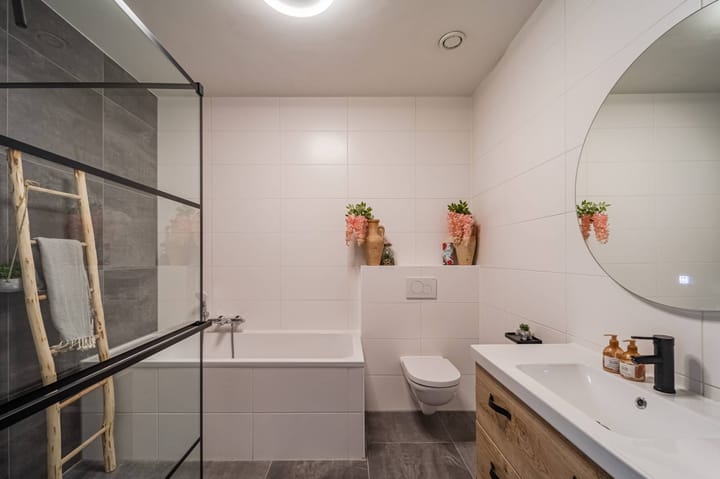 Photo 29 of Cola Debrotstraat 38