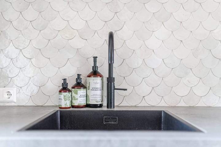 Photo 6 of Cola Debrotstraat 38