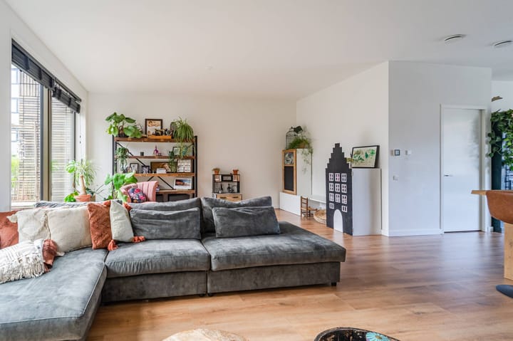 Photo 23 of Cola Debrotstraat 38