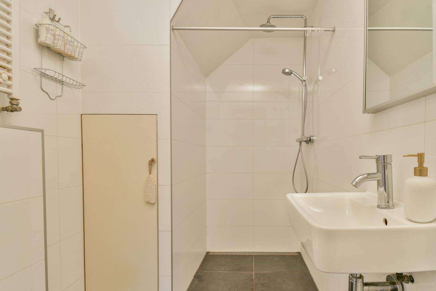 Foto 10 van Rietwijkerstraat 74-H