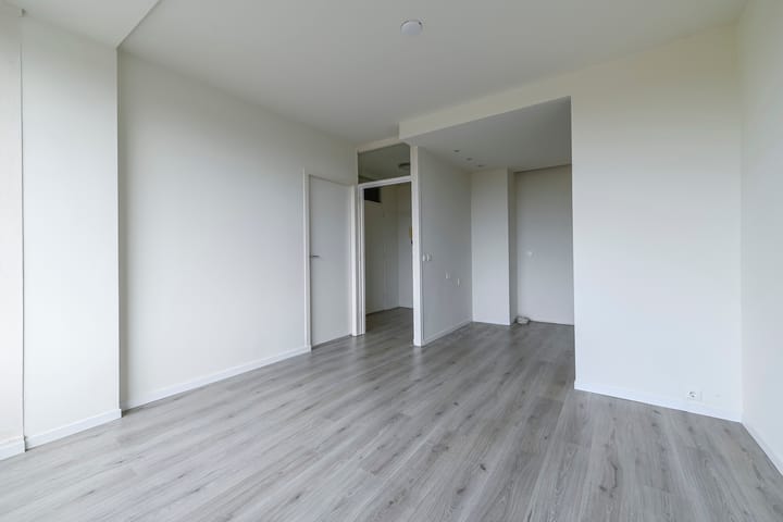 Photo 9 of Bachstraat 90