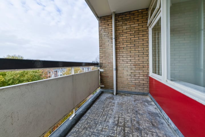 Photo 17 of Bachstraat 90