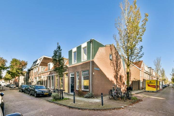 View photo 27 of Romolenstraat 31