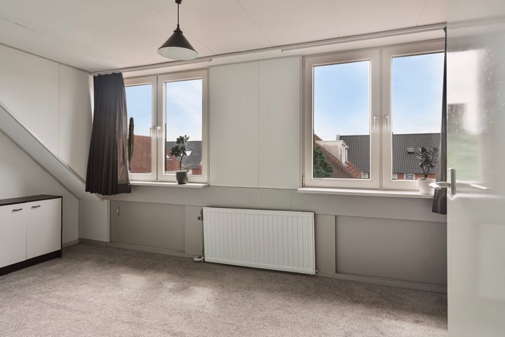 Foto 18 van Ringbaan-Oost 169