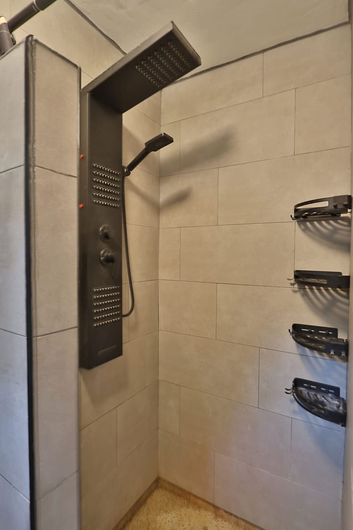 Foto 29 van Voskuilerdijk 8