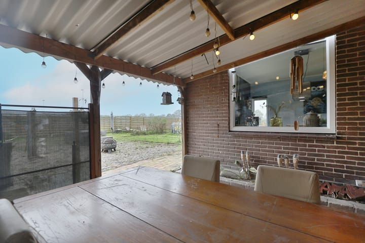 Foto 37 van Voskuilerdijk 8