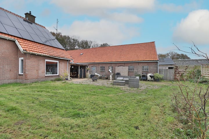 Foto 40 van Voskuilerdijk 8