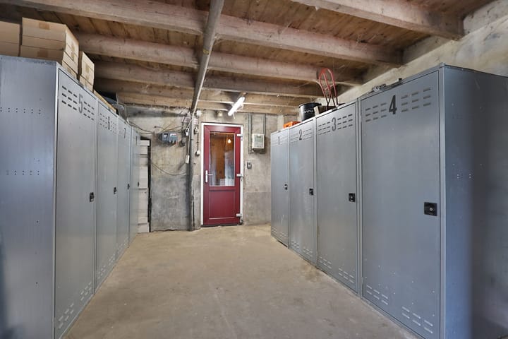 Foto 50 van Voskuilerdijk 8