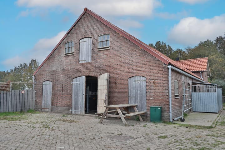 Foto 58 van Voskuilerdijk 8