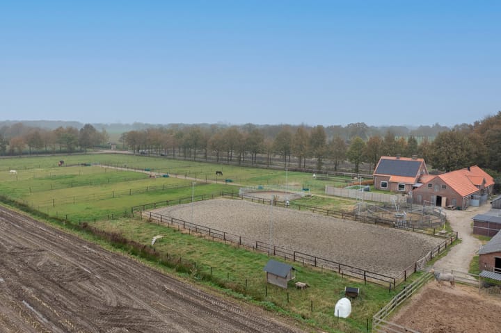 Foto 66 van Voskuilerdijk 8