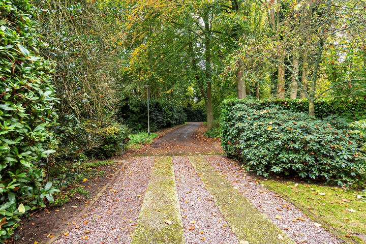 Bekijk foto 4 van Oud Blaricumerweg 36