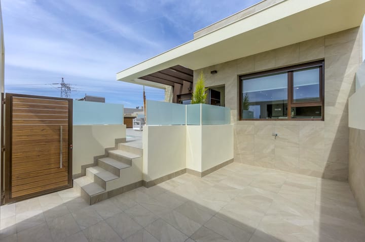 Photo 23 of Cam. Guardamar