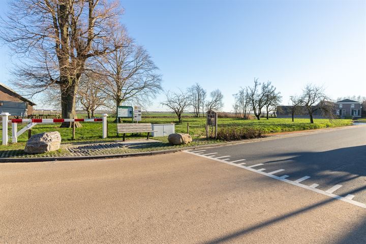 Bekijk foto 33 van Willem van der Veldenweg 13