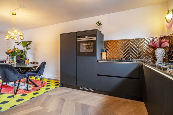 Photo 14 of Rosendaalsestraat 131