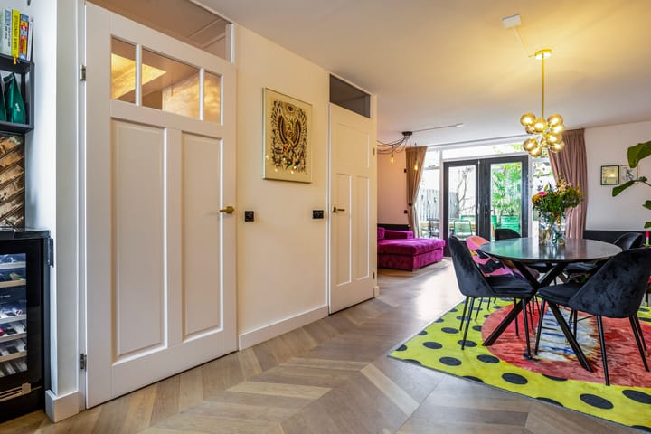 Photo 15 of Rosendaalsestraat 131