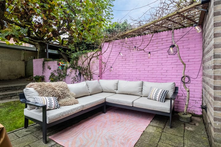 Photo 38 of Rosendaalsestraat 131