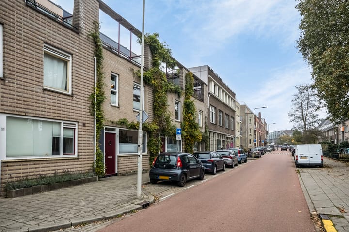 Photo 41 of Rosendaalsestraat 131