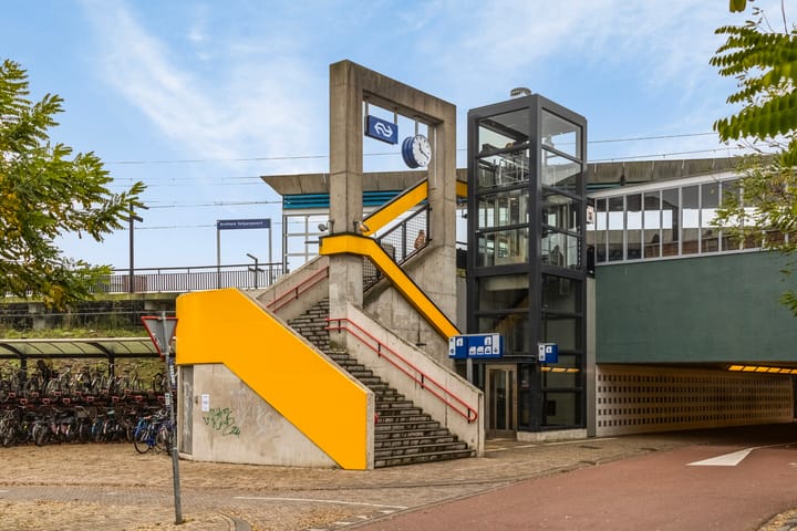 Photo 44 of Rosendaalsestraat 131