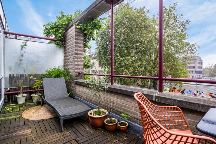 Photo 32 of Rosendaalsestraat 131