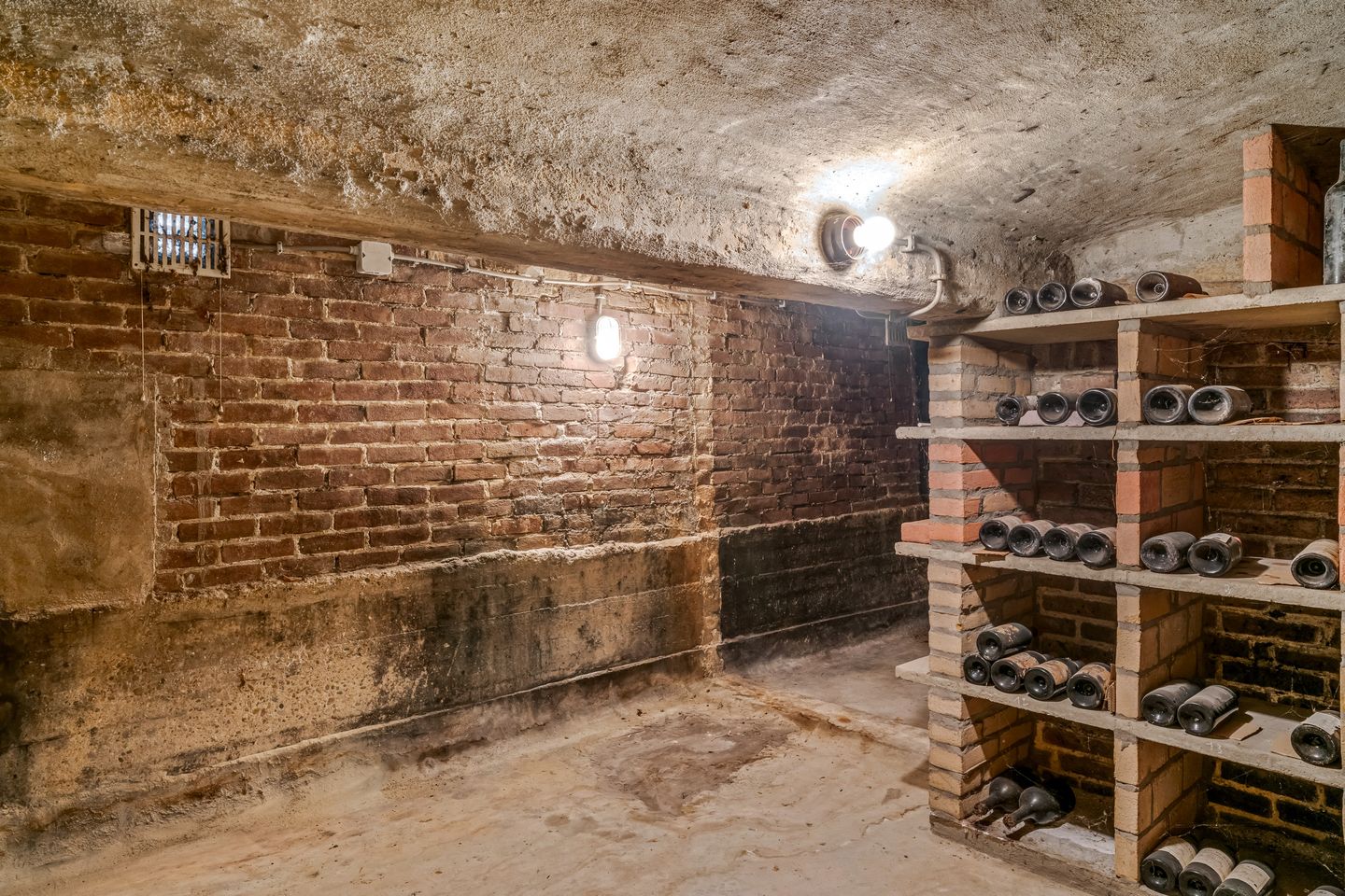 Foto 35 van Jubileumstraat 1