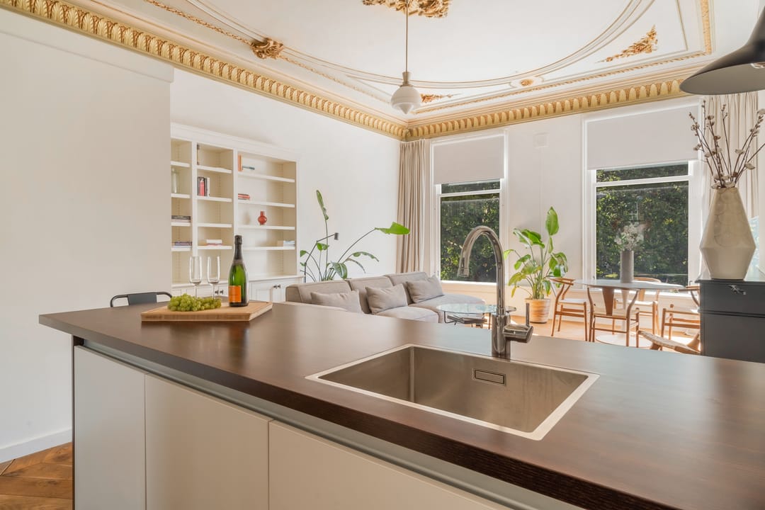 Photo 11 of Eendrachtsweg 34-B