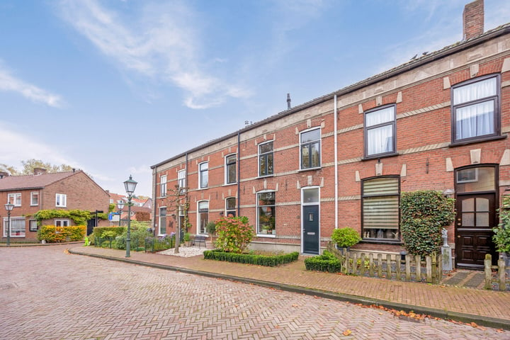 View photo 41 of Rijnstraat 49