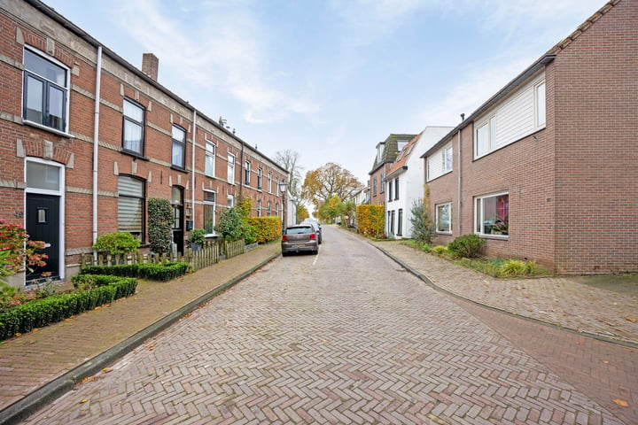 View photo 45 of Rijnstraat 49