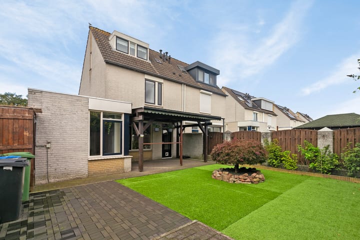 Foto 2 van Kariboelaan 17