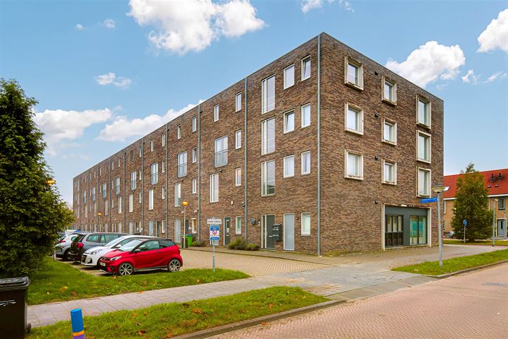 Bekijk foto 4 van Kebajastraat 39