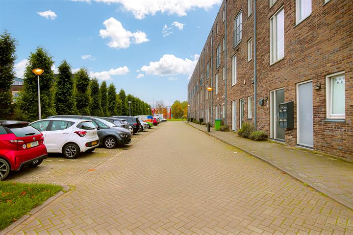 Bekijk foto 5 van Kebajastraat 39