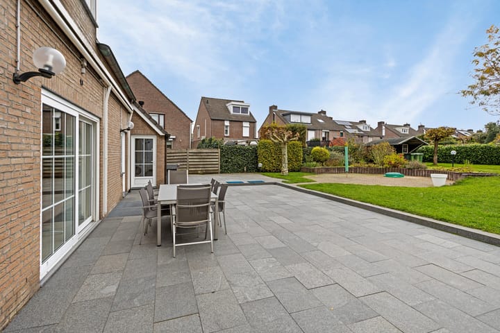 Foto 33 van Vonderstraat 1