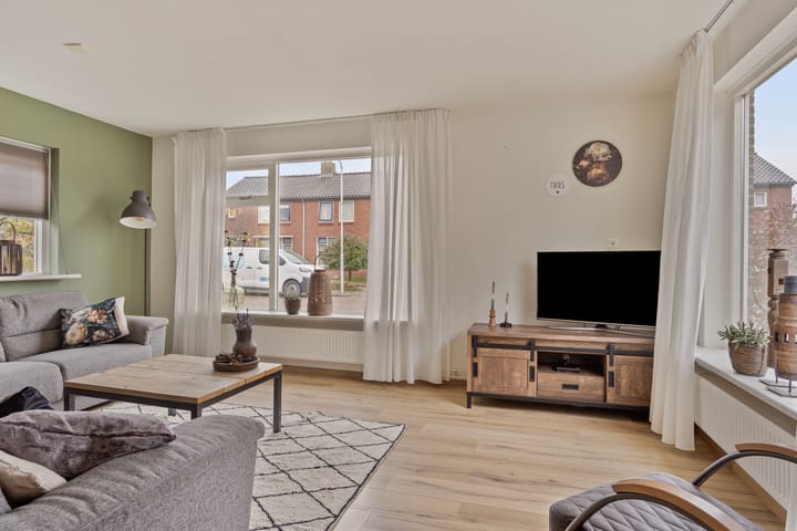 Foto 2 van Gealstrjitte 25