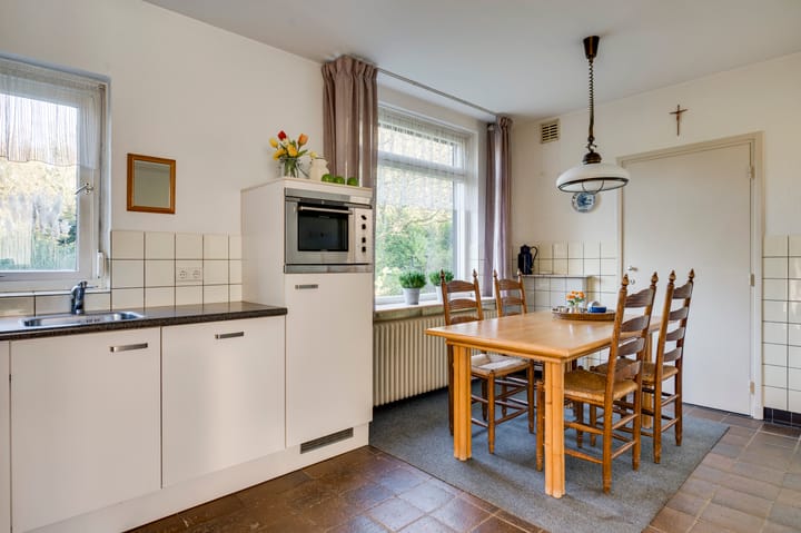 Foto 15 van Azaleaweg 18